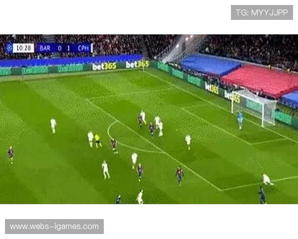 巴萨诺坎普主场围攻哥本哈根，莱万支点战术破解密集防守